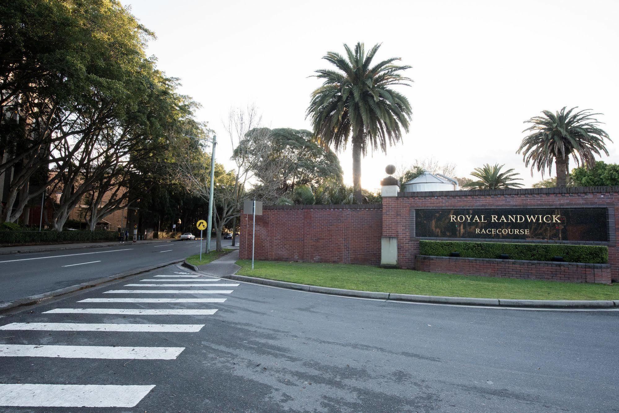 Racecourse Space Pop Up Randwick エクステリア 写真